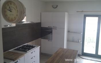 Apartments Najda, private accommodation in city Okrug Gornji, Croatia