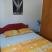 Vila Dana, alojamiento privado en Sutomore, Montenegro - apartman 2 trokrevetna soba