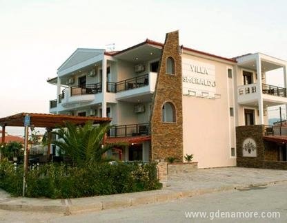 Vila Smeraldo, частни квартири в града Nea Vrasna, Гърция