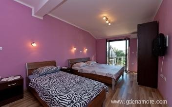 Apartments Trojanović, private accommodation in city Tivat, Montenegro