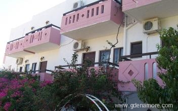 Apokoros Family Hotel Apt, alloggi privati a Crete, Grecia