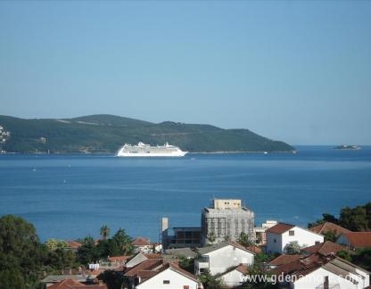 Igalo szob&aacute;k &eacute;s apartmanok - megfizethető!, Magán szállás a községben Igalo, Montenegr&oacute; - Pogled sa balkona