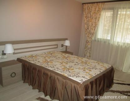 Apartment with perfect cental location, Privatunterkunft im Ort Varna, Bulgarien - bedroom
