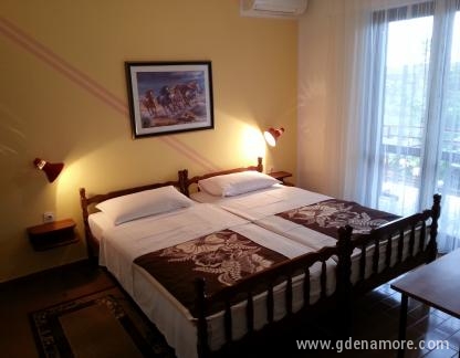 Apartment &amp; rooms Janovic, privatni smeštaj u mestu Budva, Crna Gora