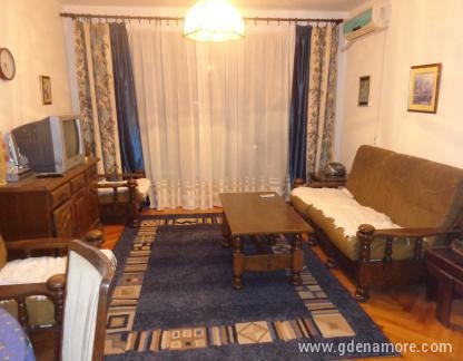stan u sutomoru 100 m od mora, zasebne nastanitve v mestu Sutomore, Črna gora - dnevna soba