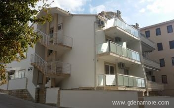 APPARTEMENTS SEKULIC, logement privé à Bečići, Monténégro