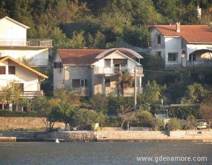 Vila Kraljevic, частни квартири в града Lepetane, Черна Гора - Vila Kraljevic