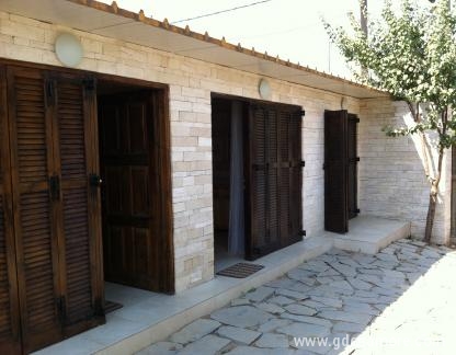 Halkidiki Holidayz Studis, частни квартири в града Nea Potidea, Гърция