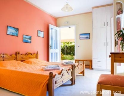 VILA TZIVRAS, частни квартири в града Kefalonia, Гърция