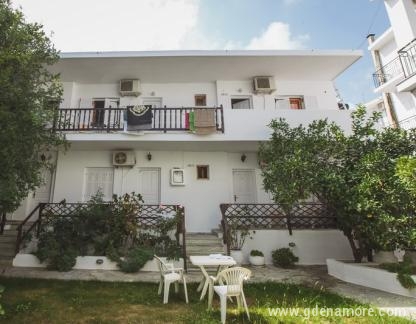 VILA KARAFELAS, частни квартири в града Skiathos, Гърция