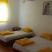 Apartmaji v družinski hi&scaron;i v Bečićih, zasebne nastanitve v mestu Bečići, Črna gora - Tokrevetni apartman