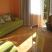 Lanterna apartmani, logement privé à Herceg Novi, Mont&eacute;n&eacute;gro - Soba sa balkonom