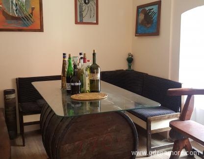Kamena kuća &quot;MR&Scaron;ULJA&quot; , private accommodation in city Kotor, Montenegro - Dnevni boravak
