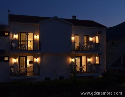 Casablanca Apartments, private accommodation in city Budva, Montenegro