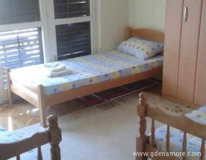 Stan za odmor Centar Igala, ενοικιαζόμενα δωμάτια στο μέρος Igalo, Montenegro - apartman Igalo