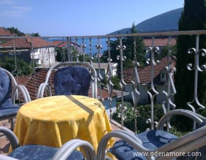 Apartmani Arija, private accommodation in city Igalo, Montenegro