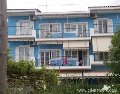 Poseidon Apartments, частни квартири в града Kefalonia, Гърция - poseidon-apartments-skala-kefalonia-1