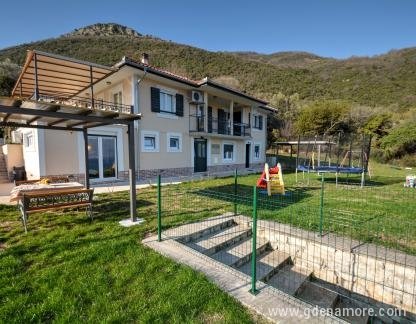 Apartments Blazevic, private accommodation in city Kumbor, Montenegro - DSC_0373