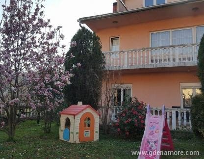 Residence Lamba, private accommodation in city Radanovići, Montenegro - 17237048_1289109781135342_1085426412_o
