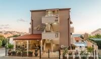 Apartmaji Ani, zasebne nastanitve v mestu Dobre Vode, Črna gora
