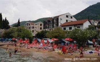 Appartamento Andjela, alloggi privati a Kumbor, Montenegro