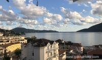 House: Apartments and rooms, private accommodation in city Igalo, Montenegro