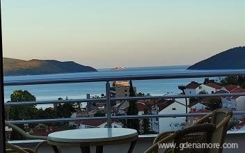 Apartments Maja, private accommodation in city Igalo, Montenegro