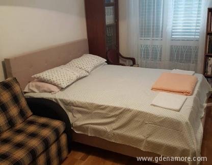 DRASKOVIC APARTMENT, private accommodation in city Herceg Novi, Montenegro - image-0-02-0a-aa391d0b71ef35442912871ba1e4b9406b13