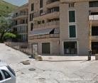 SIMONA, alloggi privati a Petrovac, Montenegro