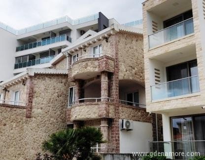 Apartamentos Djurovic, alojamiento privado en Dobre Vode, Montenegro - IMG_20220413_105841