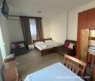 Apartments Sara- Jaz, private accommodation in city Lastva Grbaljska, Montenegro