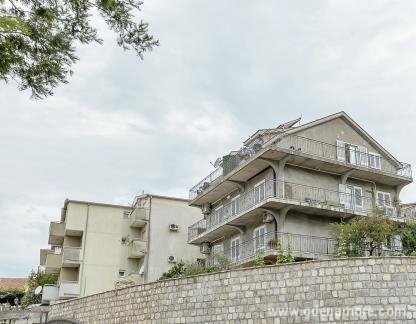 Apartments Vasiljević, private accommodation in city Kumbor, Montenegro - IMG_5375