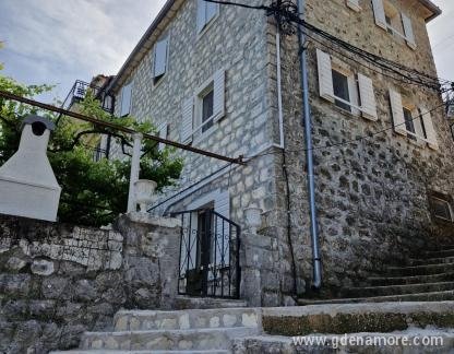 Arcaia, alojamiento privado en Morinj, Montenegro - kuca