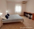 Studio apartman, частни квартири в града Bijela, Черна Гора