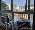 Apartman 012, alloggi privati a Bar, Montenegro