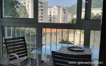 Apartman 012, alojamiento privado en Bar, Montenegro