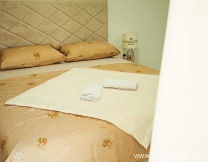 Apartmani Vasovic, ενοικιαζόμενα δωμάτια στο μέρος Sutomore, Montenegro - 5C73069A-69DA-4380-A35B-89A5370816D7
