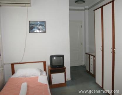Hotel Palace, , Privatunterkunft im Ort Herceg Novi, Montenegro