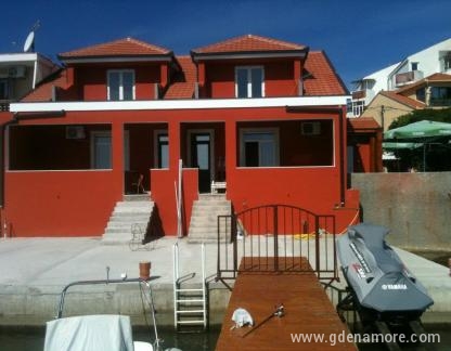 Studio grifonee, , alloggi privati a Igalo, Montenegro