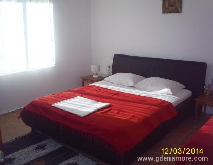 Kuca, , private accommodation in city Ulcinj, Montenegro - apartman I sprat 01