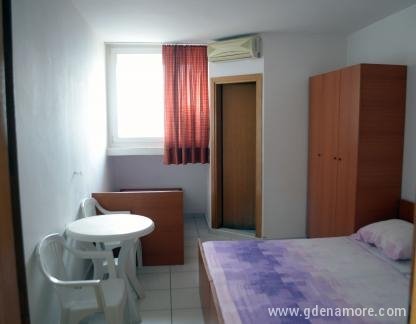 Pansion Despotović, , ενοικιαζόμενα δωμάτια στο μέρος Šušanj, Montenegro