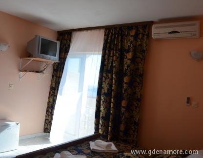  Hotel Kruna Becici, Soba 203, privatni smeštaj u mestu Bečići, Crna Gora