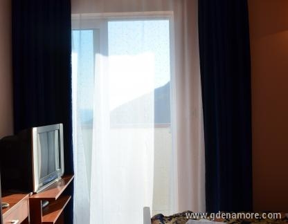  Hotel Kruna Becici, Soba 205, privatni smeštaj u mestu Bečići, Crna Gora