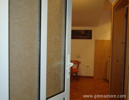 Apartmani Kilibarda, Apartman 1, privatni smeštaj u mestu Herceg Novi, Crna Gora