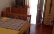  v Apartmaji Nena TIVAT, zasebne nastanitve v mestu Tivat, Črna gora
