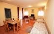 Jednosoban apartman  broj 7 u Apartmani Stijepcic, privatni smeštaj u mestu Igalo, Crna Gora