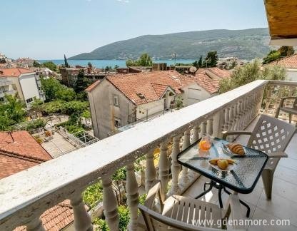 Studio apartmani,apartman sa odvojenom spavacom sobom, , ενοικιαζόμενα δωμάτια στο μέρος Igalo, Montenegro - FB_IMG_1674064346482