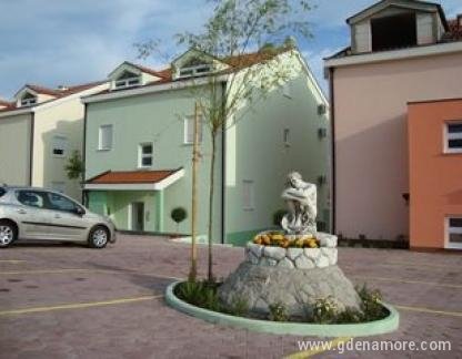 APARTMENT KELVISER, private accommodation in city Promajna, Croatia - Apartman Kelvi&scaron;er