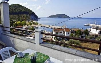 KONSTANTAKI APARTMENTS, logement privé à Skopelos, Grèce