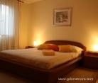 Apartments, private accommodation in city Trogir, Croatia